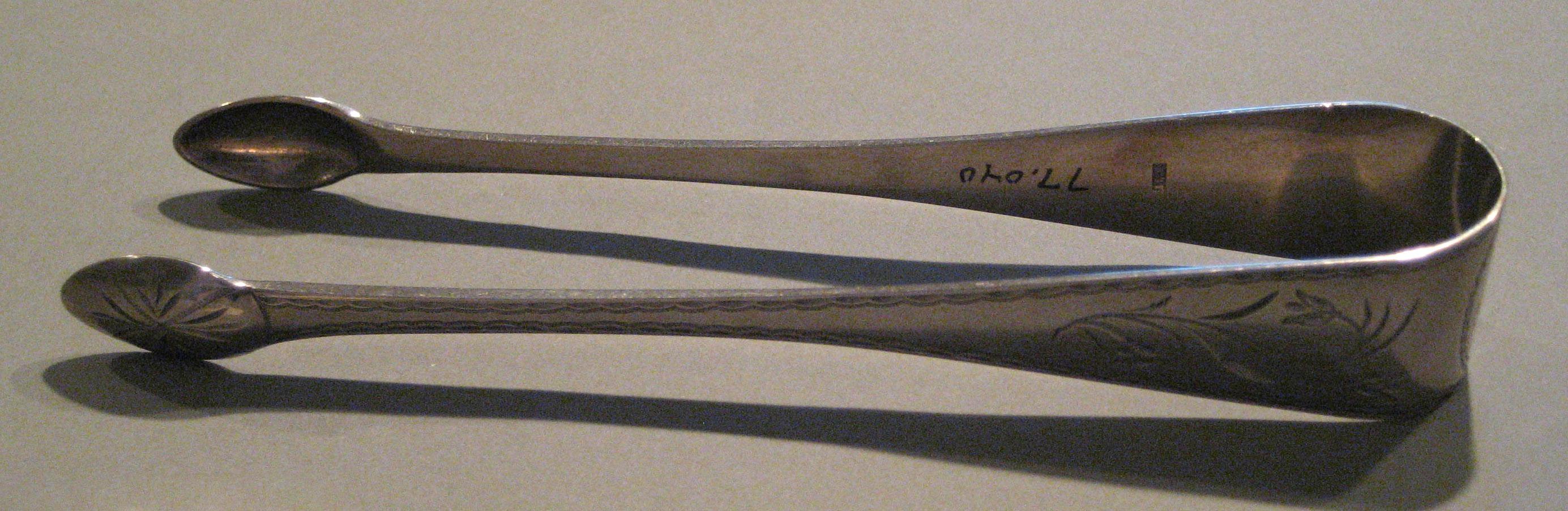 1998.0004.320 Tongs, Sugar tongs