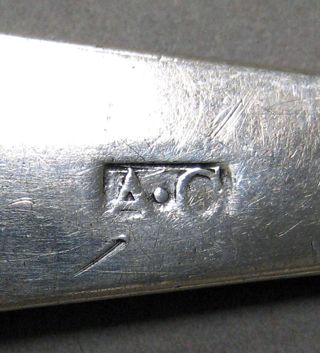 1998.0004.3218 Silver Spoon mark