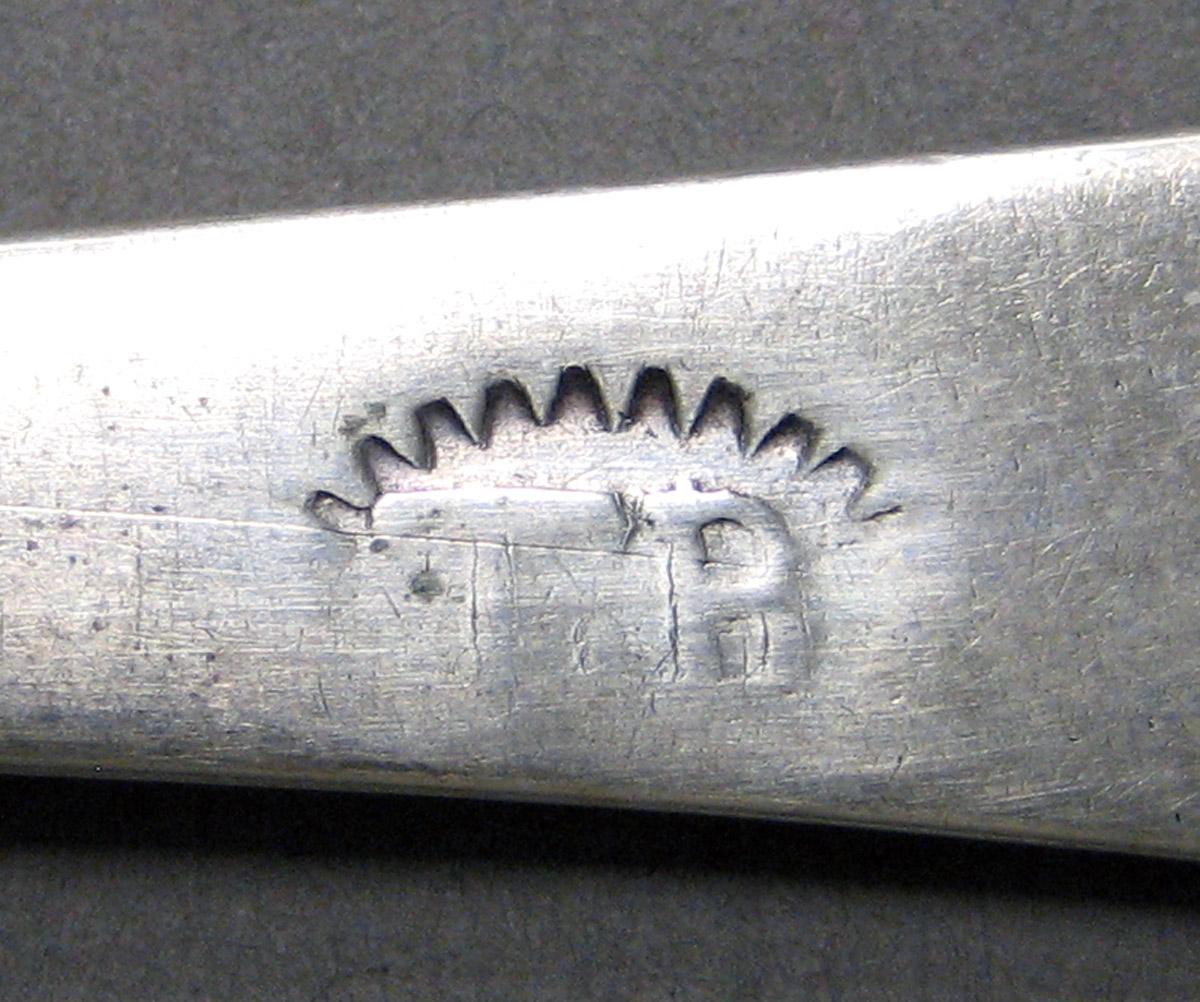1998.0004.3220 Silver Spoon mark
