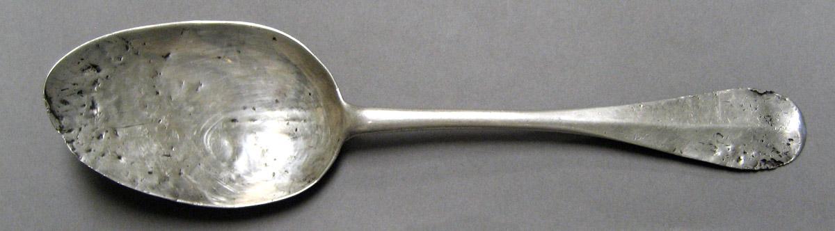 1998.0004.3221 Silver Spoon upper surface
