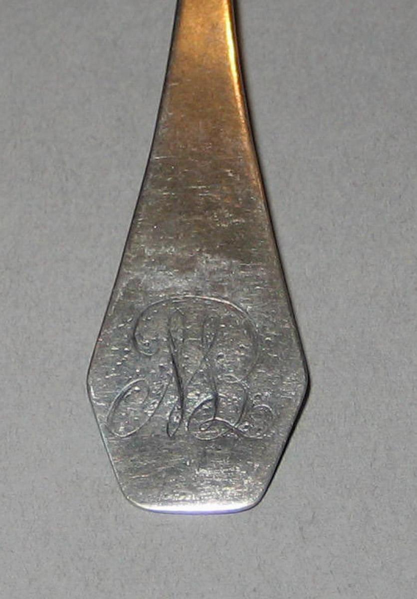 1998.0004.323.001 Spoon, Teaspoon (inscription)