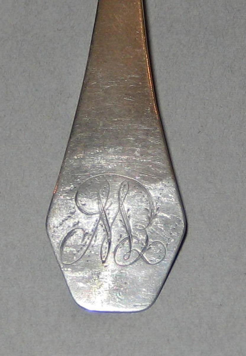 1998.0004.323.003 Spoon, Teaspoon (inscription)