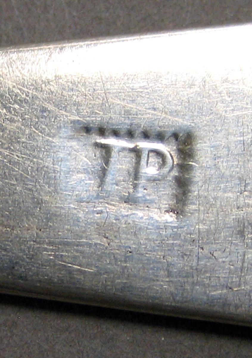 1998.0004.3230 Silver Spoon mark
