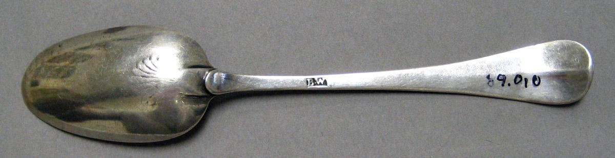 1998.0004.3234 Silver Spoon underside