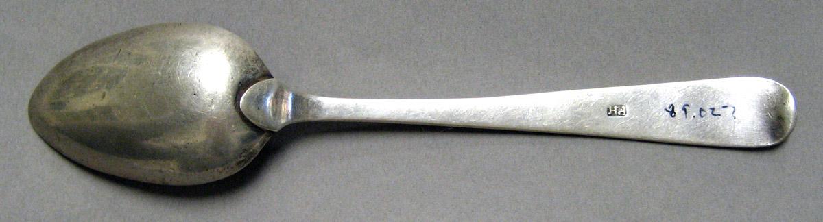 1998.0004.3250 Silver Spoon underside