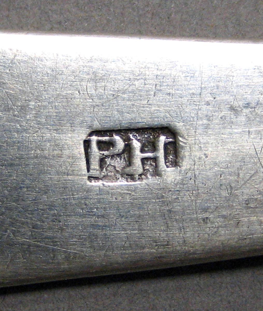 1998.0004.3250 Silver Spoon mark
