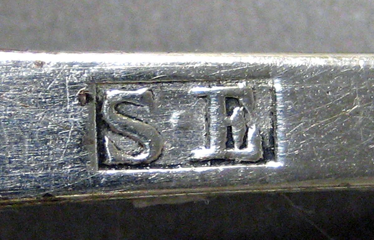 1998.0004.3251 Silver Spoon mark