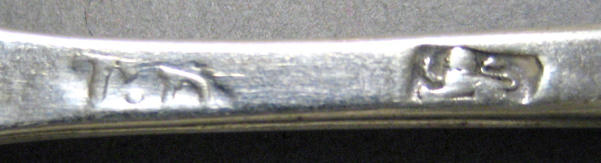 1998.0004.3253 Silver Spoon mark