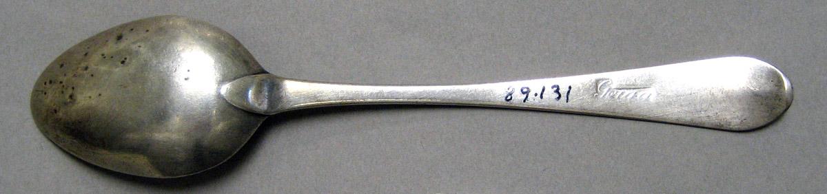 1998.0004.3254 Silver Spoon underside
