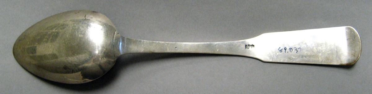1998.0004.3260 Silver Spoon underside