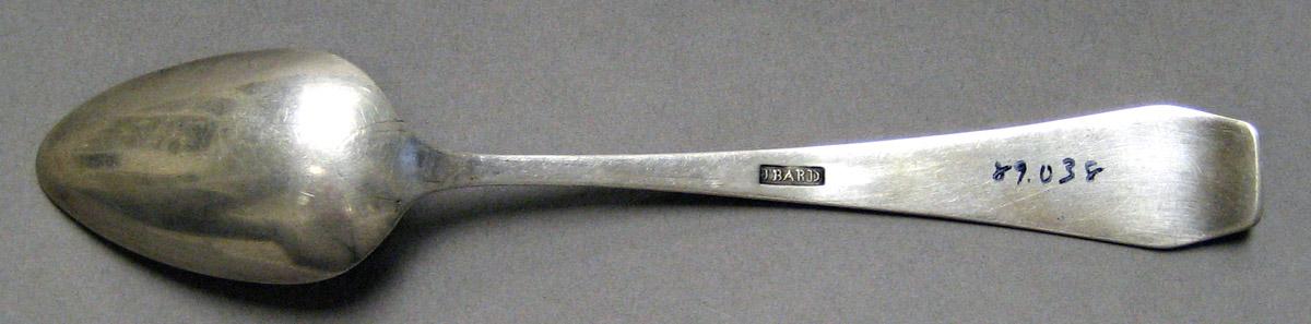 1998.0004.3261.001 Silver Spoon underside