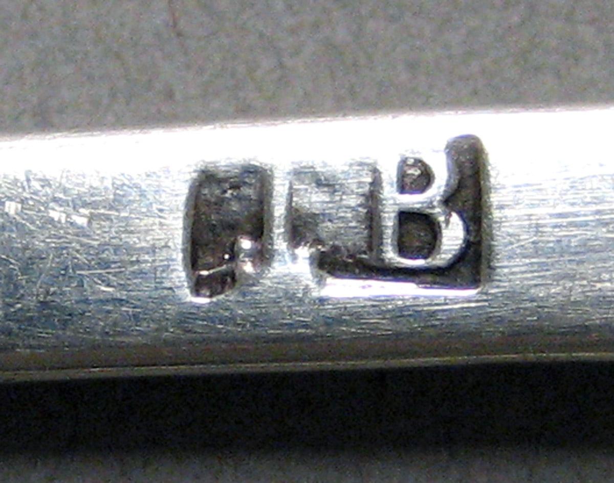 1998.0004.3264 Silver Spoon mark