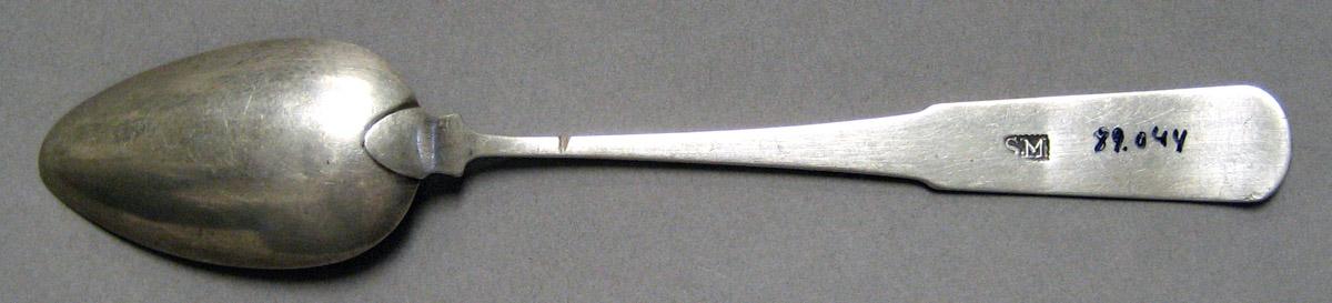 1998.0004.3267 Silver Spoon underside