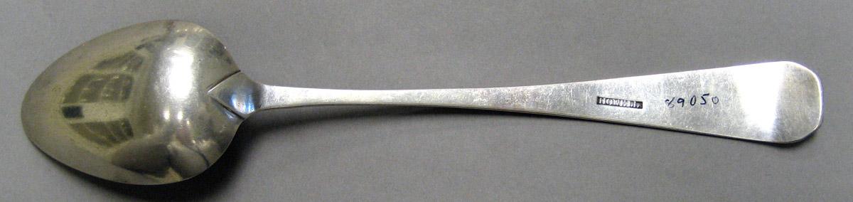 1998.0004.3272 Silver Spoon underside