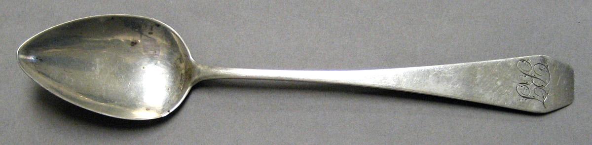 1998.0004.3273.002 Silver Spoon upper surface