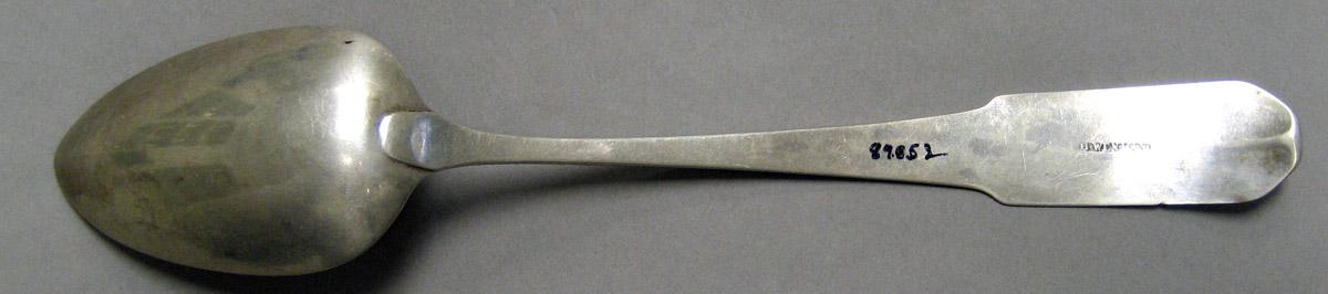 1998.0004.3274 Silver Spoon underside