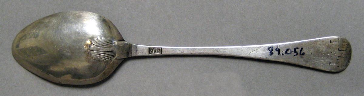 1998.0004.3278 Silver Spoon underside