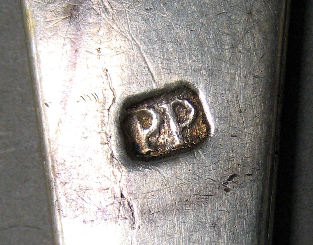 1998.0004.3282 Silver Spoon mark