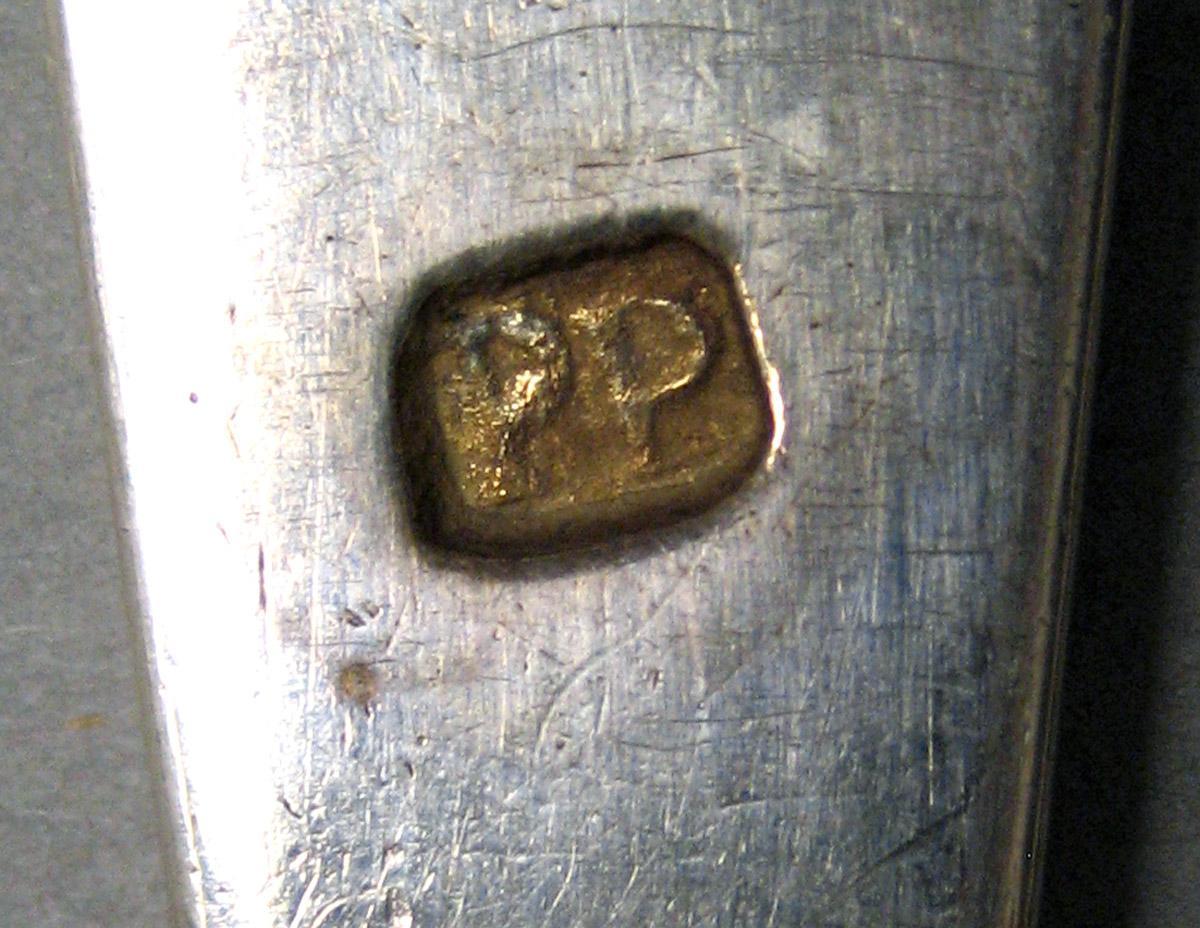 1998.0004.3287 Silver Spoon mark
