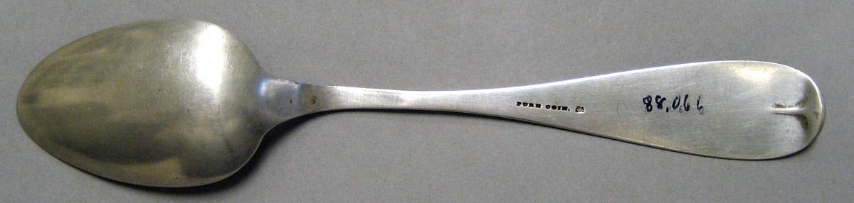 1998.0004.3288 Silver Spoon underside