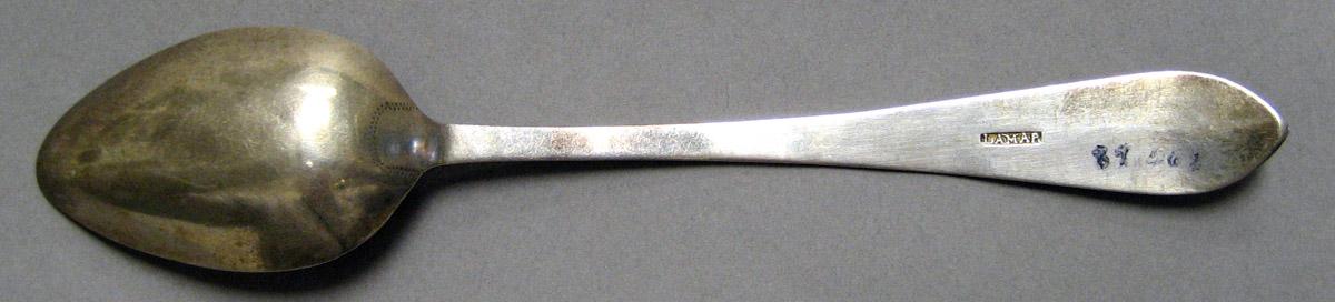 1998.0004.3290.002 Silver Spoon underside
