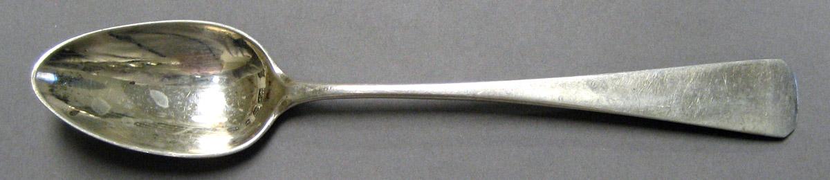 1998.0004.3294.003 Silver Spoon upper surface