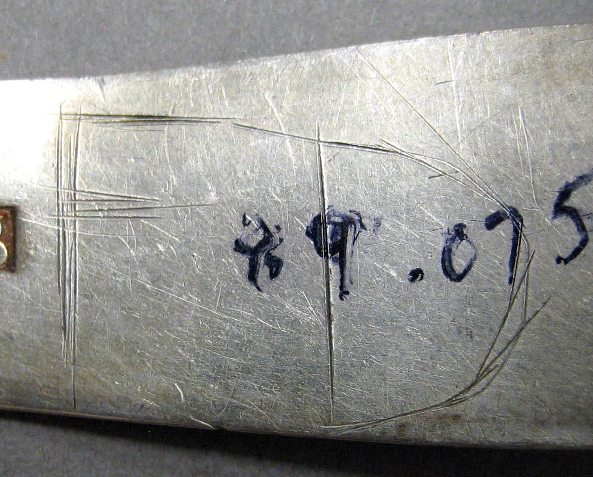 1998.0004.3297 Silver Spoon engraving underside