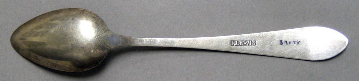 1998.0004.3300 Silver Spoon underside