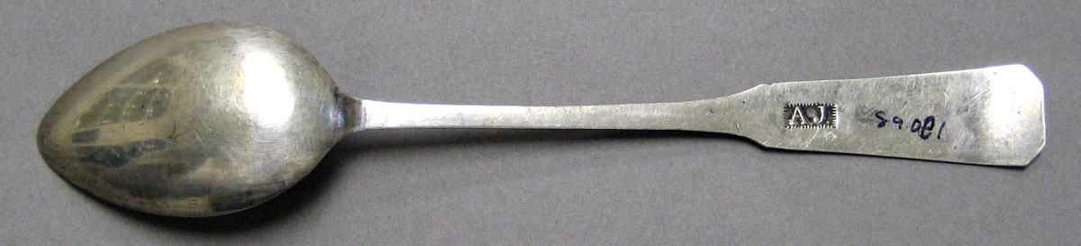 1998.0004.3302.001 Silver Spoon underside