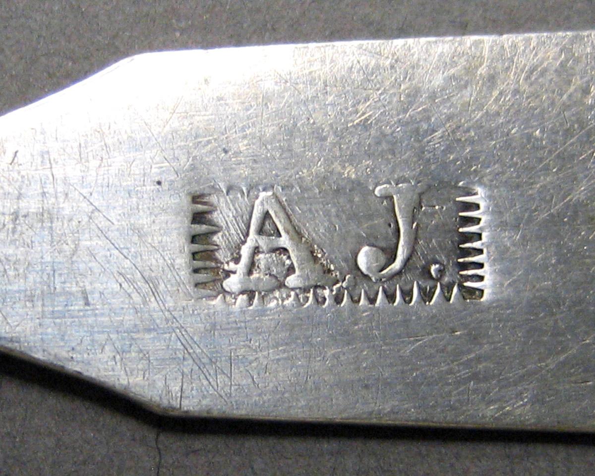 1998.0004.3302.003 Silver Spoon mark