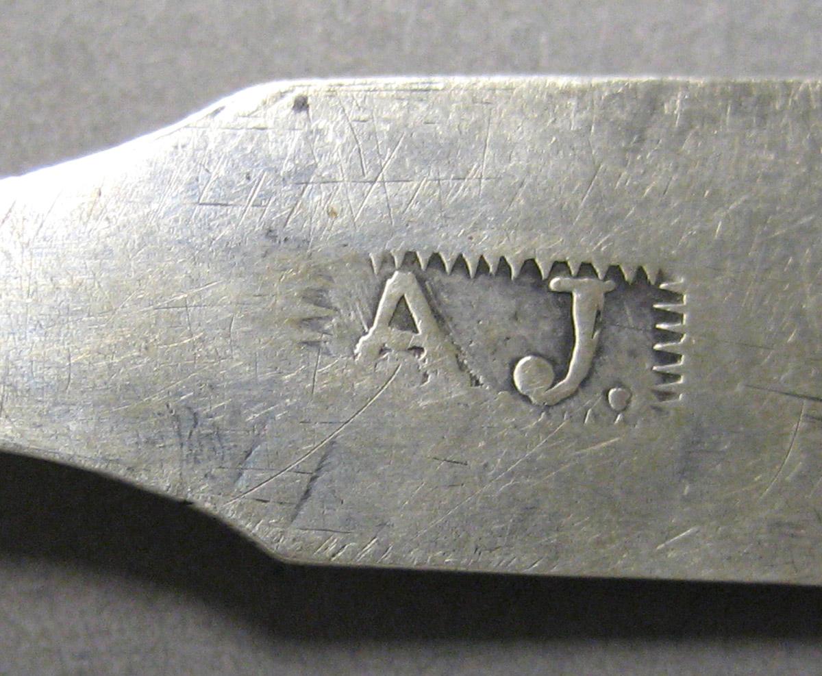 1998.0004.3302.005 Silver Spoon mark