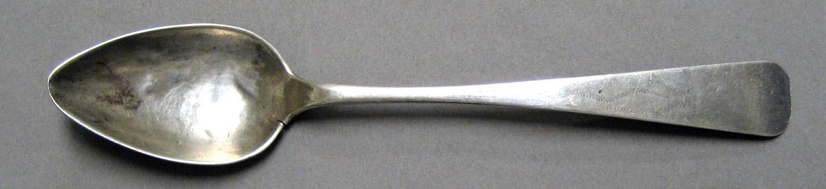 1998.0004.3305 Silver Spoon upper surface