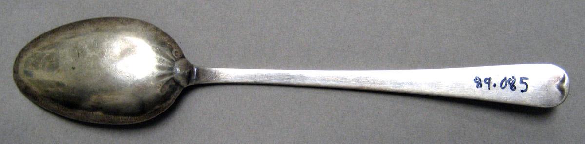 1998.0004.3306 Silver Spoon underside