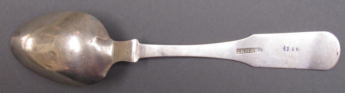 1998.0004.3311.002 spoon underside