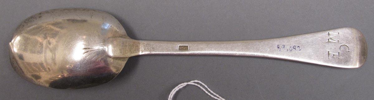 1998.0004.3312 spoon underside