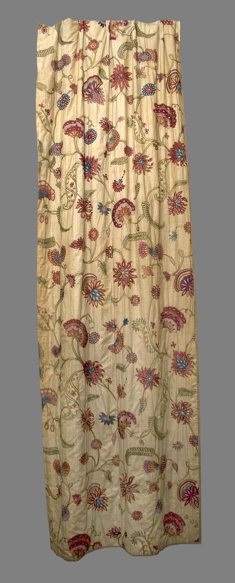 1958.0619.001 A Window Hanging, Side Curtain