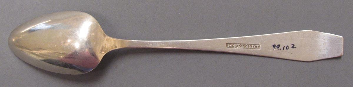 1998.0004.3321 spoon underside