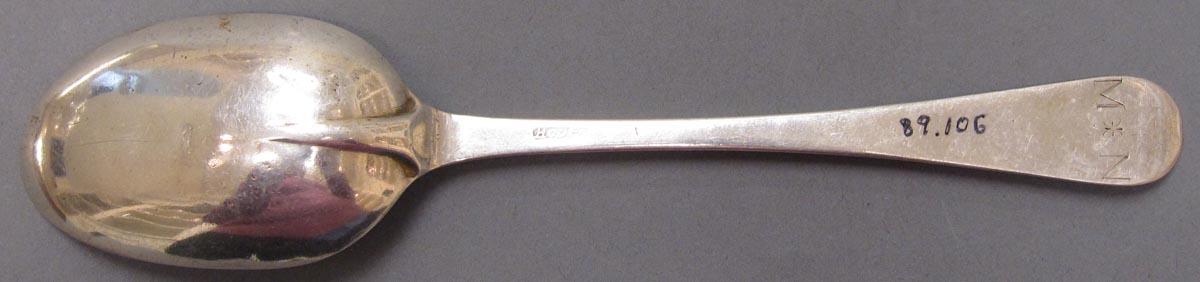 1998.0004.3325 spoon underside