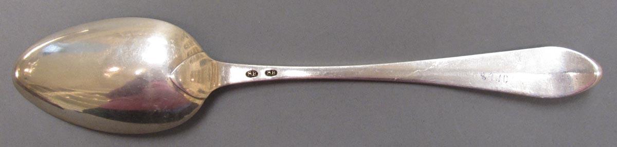 1998.0004.3326 spoon underside