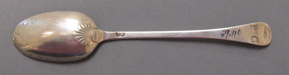 1998.0004.3329 spoon underside
