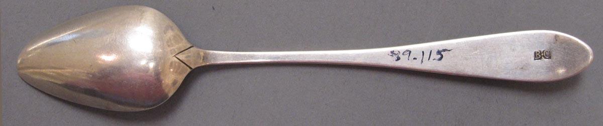 1998.0004.3334.001 spoon underside