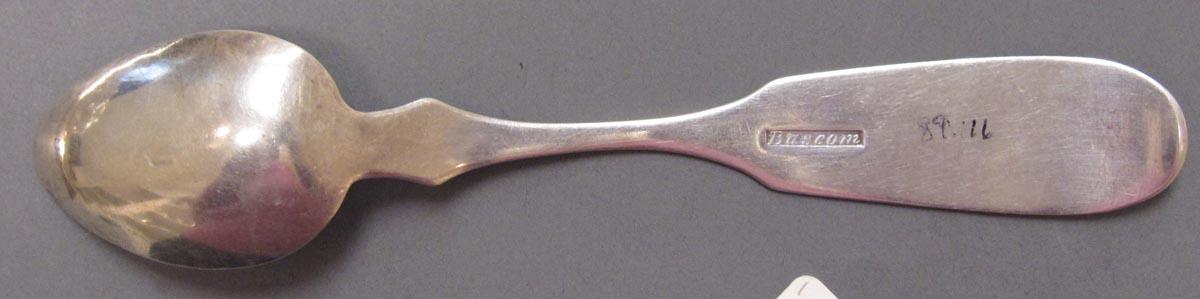 1998.0004.3335 spoon underside