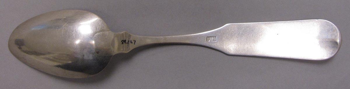 1998.0004.3346.001 spoon undersidee
