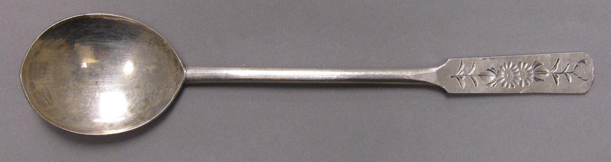 1998.0004.3349 spoon upper surface