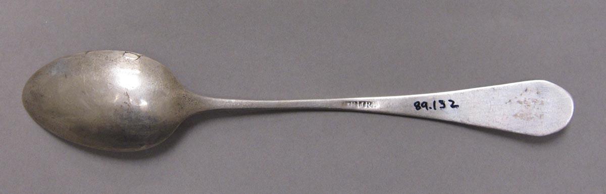 1998.0004.3351 spoon underside