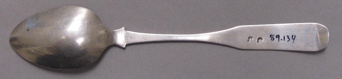 1998.0004.3353 spoon underside
