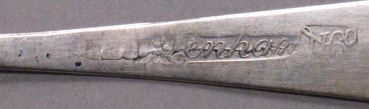 1998.0004.3361.002 spoon mark
