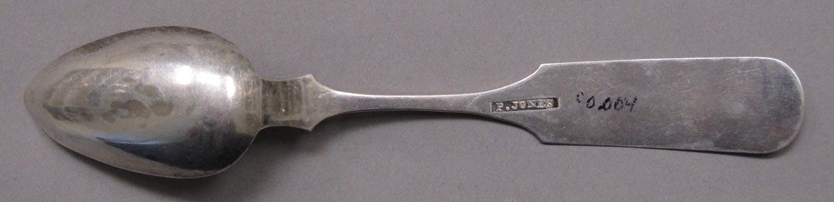 1998.0004.3365 spoon underside