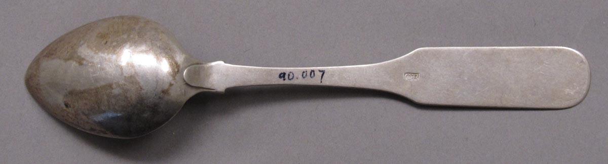 1998.0004.3368 spoon underside
