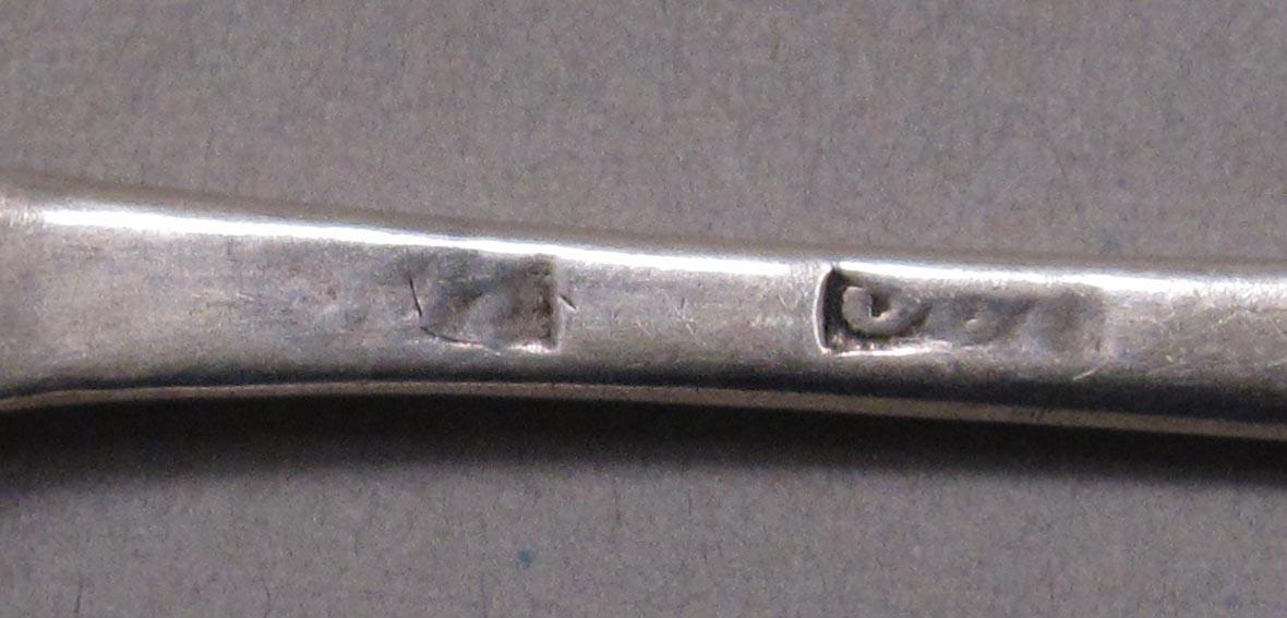 1998.0004.3369 spoon marks
